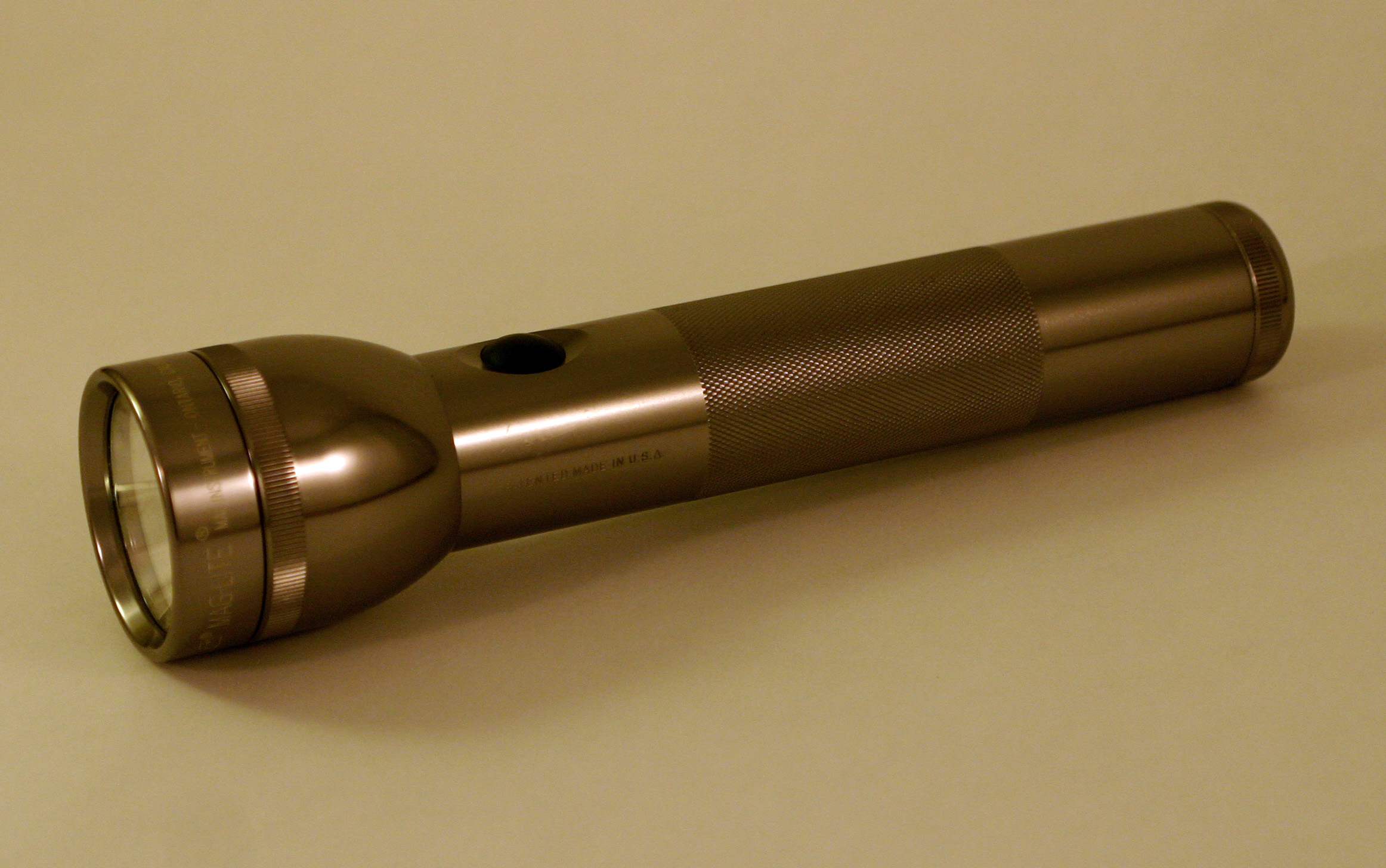 File:CRW-falsepos-maglite-flashlight.jpg