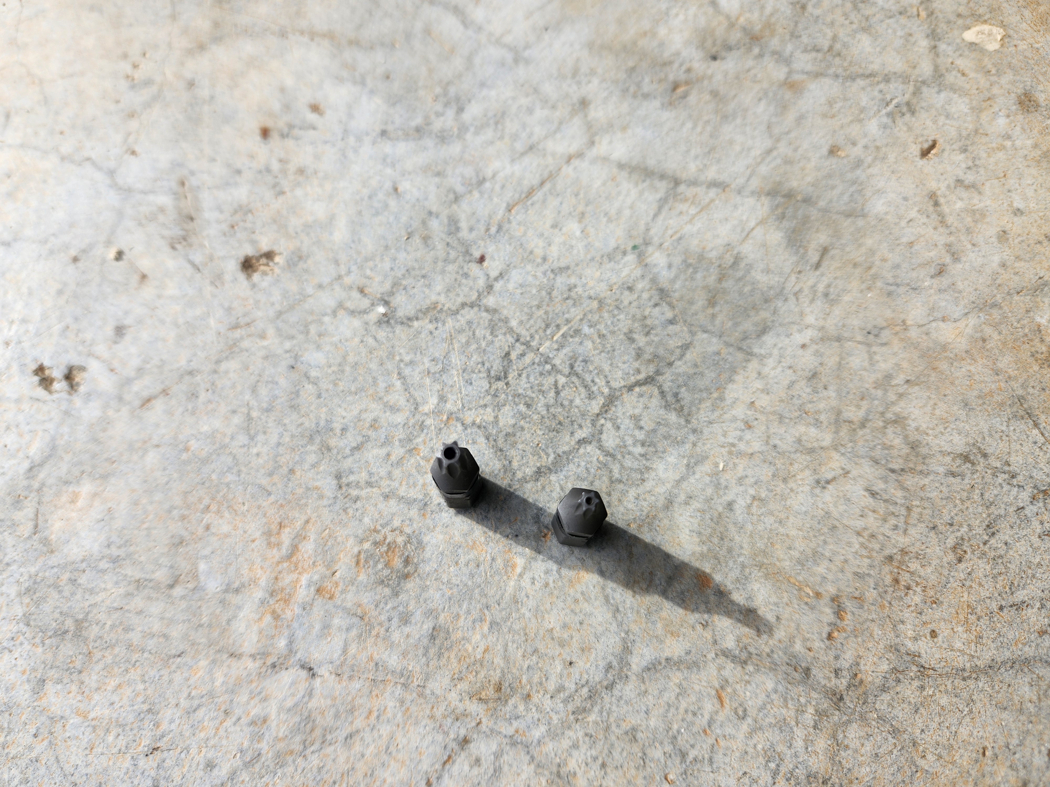 File:Gotrax scooter removed axle covers.jpg